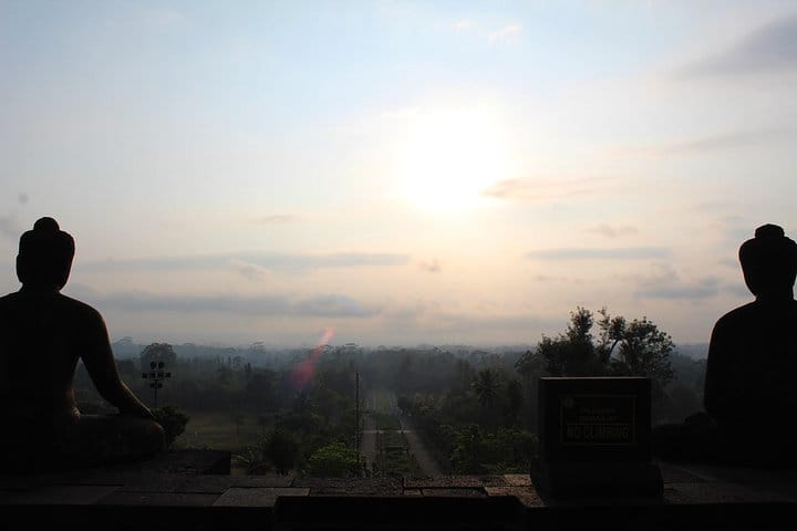 Borobudur Sunrise Merapi Volcano Tour