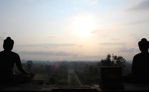 Borobudur Sunrise and Merapi Volcano Day Tour