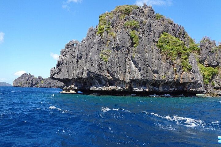 El Nido Island Hopping Tour A with Lunch