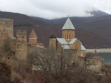 VIP Private Kazbegi Tour by Luxury Mercedes S and V Class