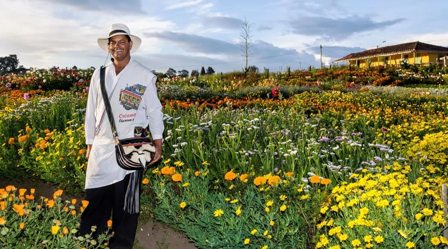 Flowers and Silleteros Tour in Santa Elena and Arví Park