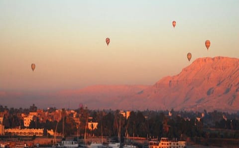 VIP Hot Air Balloon Tour Over Luxor's Ancient Sites