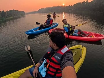Kayak Rentals in Negombo Lagoon