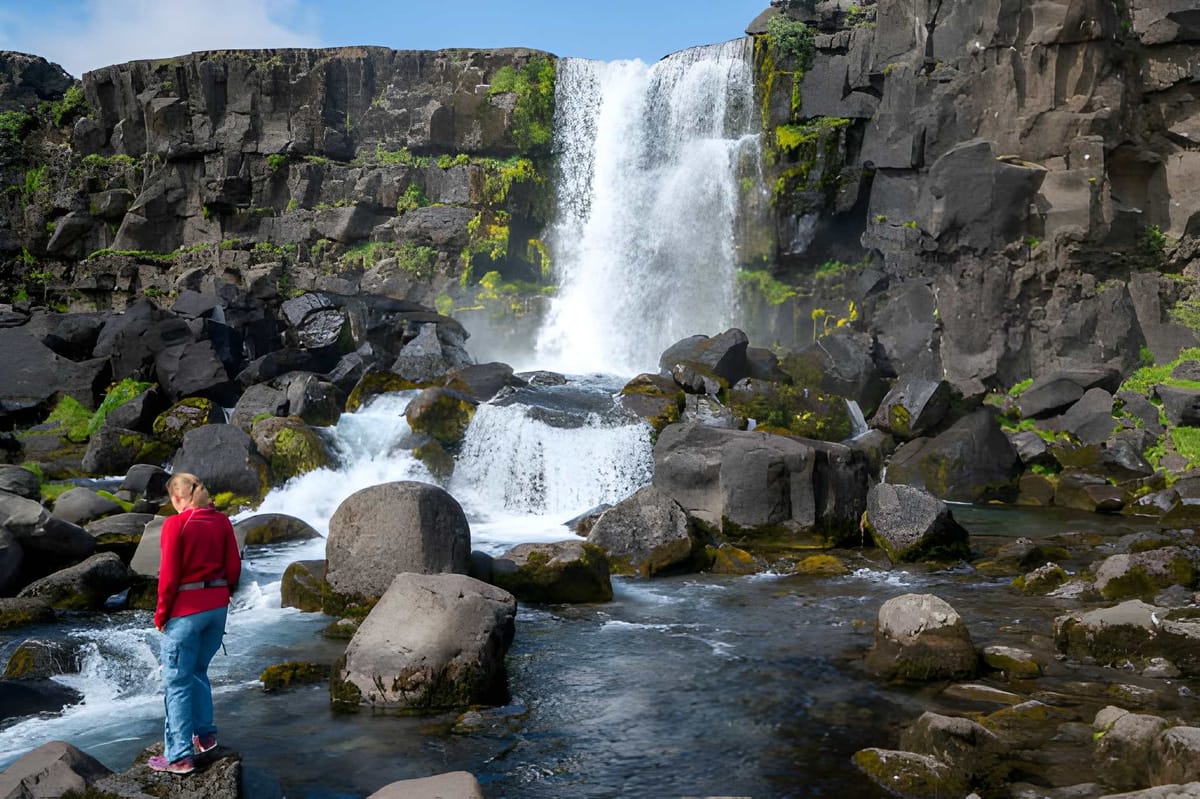Reykjavik: Small Group Golden Circle & Laugarás Lagoon Wellness Tour