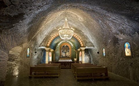 Krakow: Wieliczka Salt Mine Guided Tour with Hotel Transfers