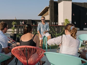Barcelona Rooftop Wine Tasting – Fun, Social & Unpretentious!