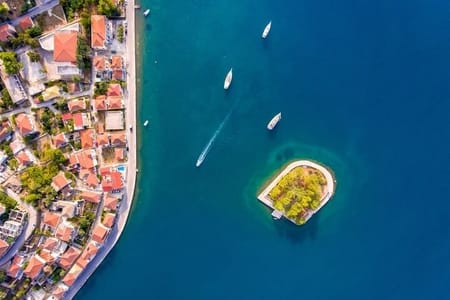 Ithaca Cruise swim stops to beaches- With snacks & fruit