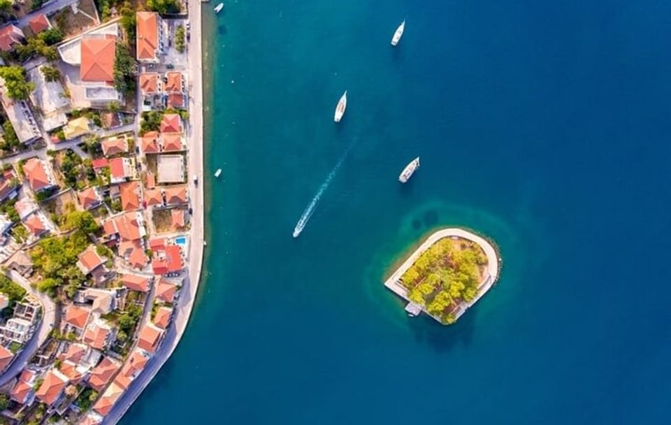 Ithaca Cruise with Swim Stops at Scenic Beaches in Sami