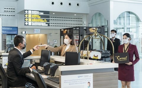Phuket Airport : Guided Fast-Track Service with Hotel Transfer