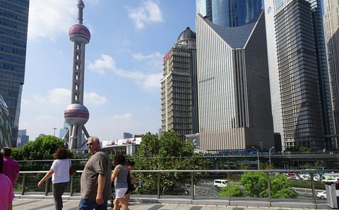Oriental Pearl Tower Admission with Buffet Experience in Shanghai
