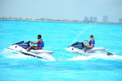 Lagoon Wave Runner Experience in Cancun