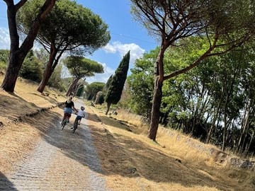 Bike Rental on the Appian Way in Rome for 2 to 6 Hours