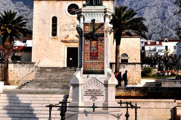 Makarska Cliffview Adventure Tour from Split