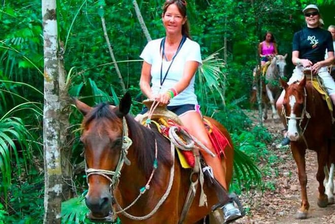 Horseback Riding Tour in the Tropical Jungle from Cancun and Riviera Maya 6