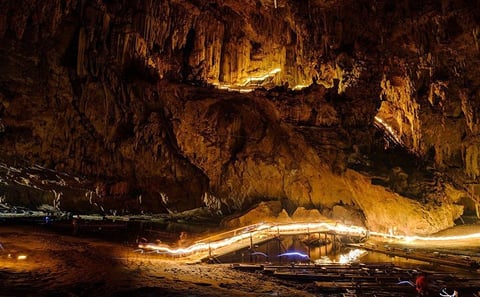 Tham Lod Cave 7-Hour Tour from Mae Hong Son