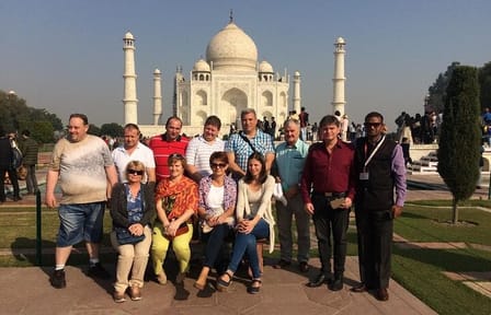 Taj Mahal and Agra Fort Tour with Skydeck Dining Experience