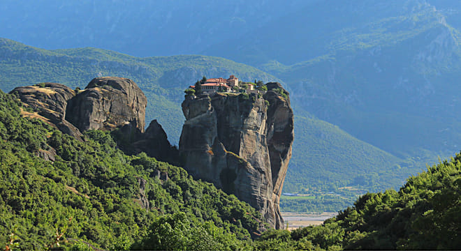 Meteora Half-Day Sightseeing Tour from Kalabaka