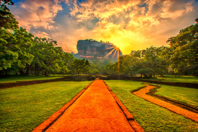 Dambulla & Sigiriya One Day Tour (German & English)