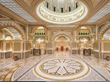 Abu Dhabi City Tour: Sheikh Zayed Mosque and Qasr Al Watan