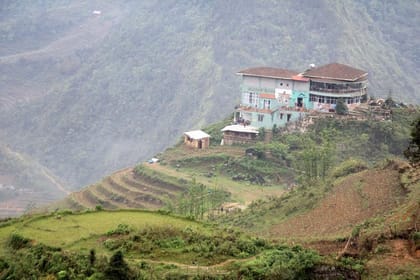 Sapa Easy Trekking Villages 2 days, 1 night: Meals, Local guide, 3 star hotels