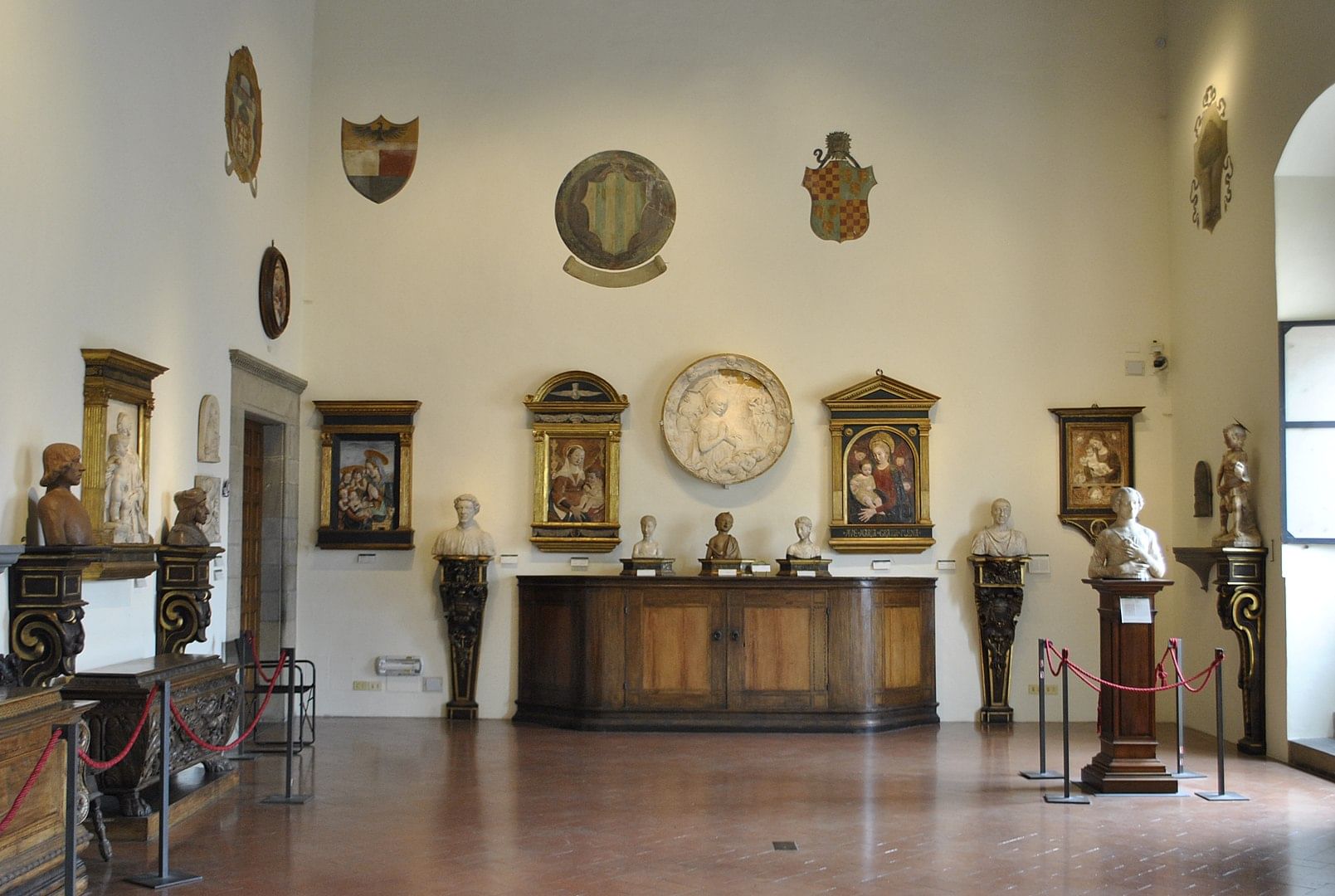 View of the interior of one of the halls of the museums with paintings and sculptures