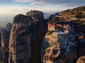 Private Full Day Tour of Thermopylae, Meteora, and Delphi