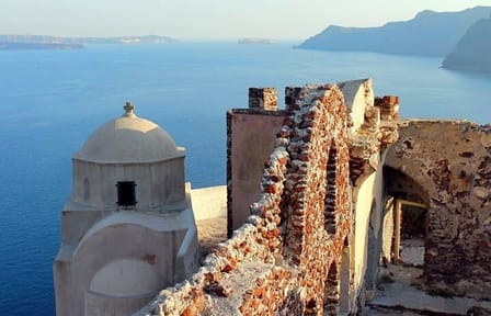 Private Tour of Santorini's Venetian Castles and History