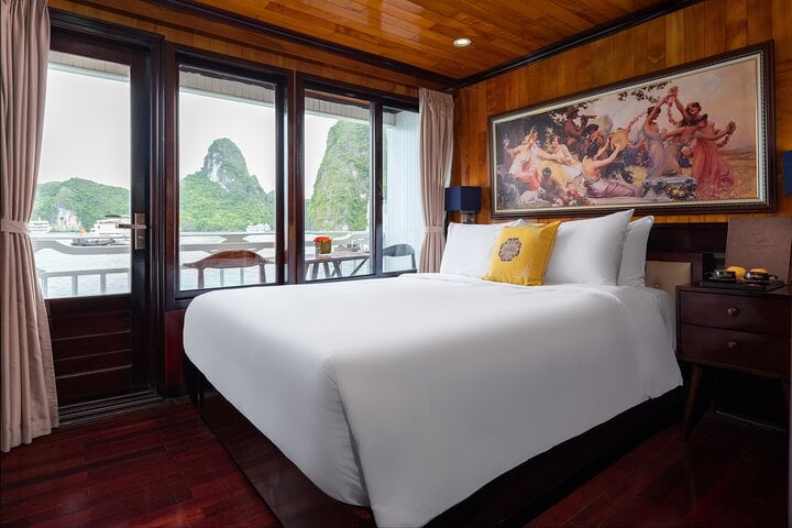 From Hanoi: Ninh Binh Tour and Ha Long Bay Cruise 3-Day Trip