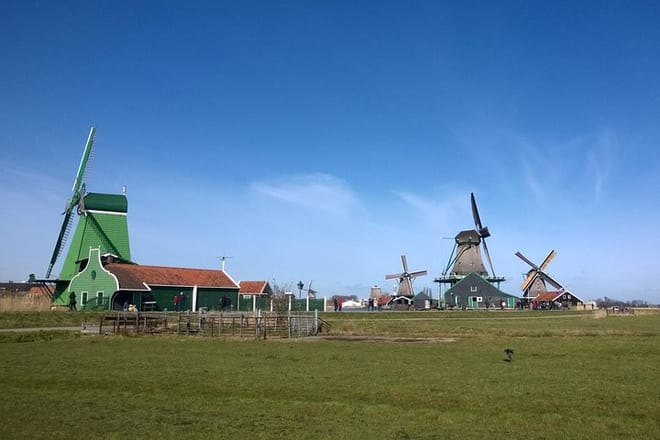 Zaanse Schans and Volendam Private Countryside tour from Amsterdam 5