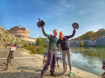 Cycling Tour Along the Tiber River in Rome