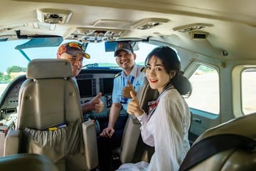25-Minute Seaplane Tour Over Halong Bay, Vietnam
