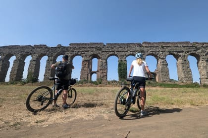 Appia Antica and Catacombs by ebike: guided tour with Private Transfer from Circus Maximus