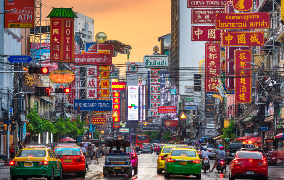 Private Guided Walking Tour of Chinatown and Talad Noi in Bangkok