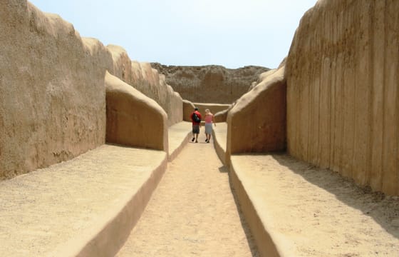 Tru-02 : Exploring Chan Chan – Ancient Ruins & Horses Show