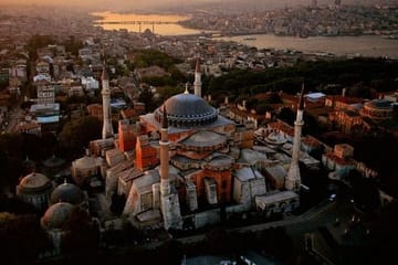 Walking Tour of Historic Landmarks in Istanbul