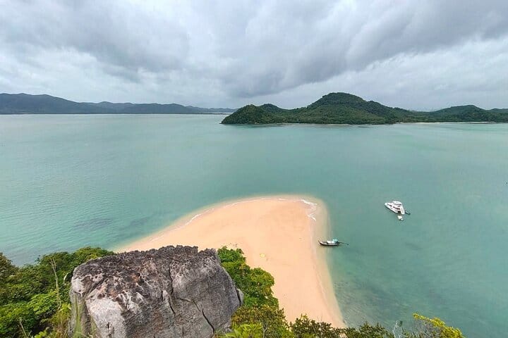 Hong island snorkeling tour from Koh Yao Noi & Koh Yao Yai