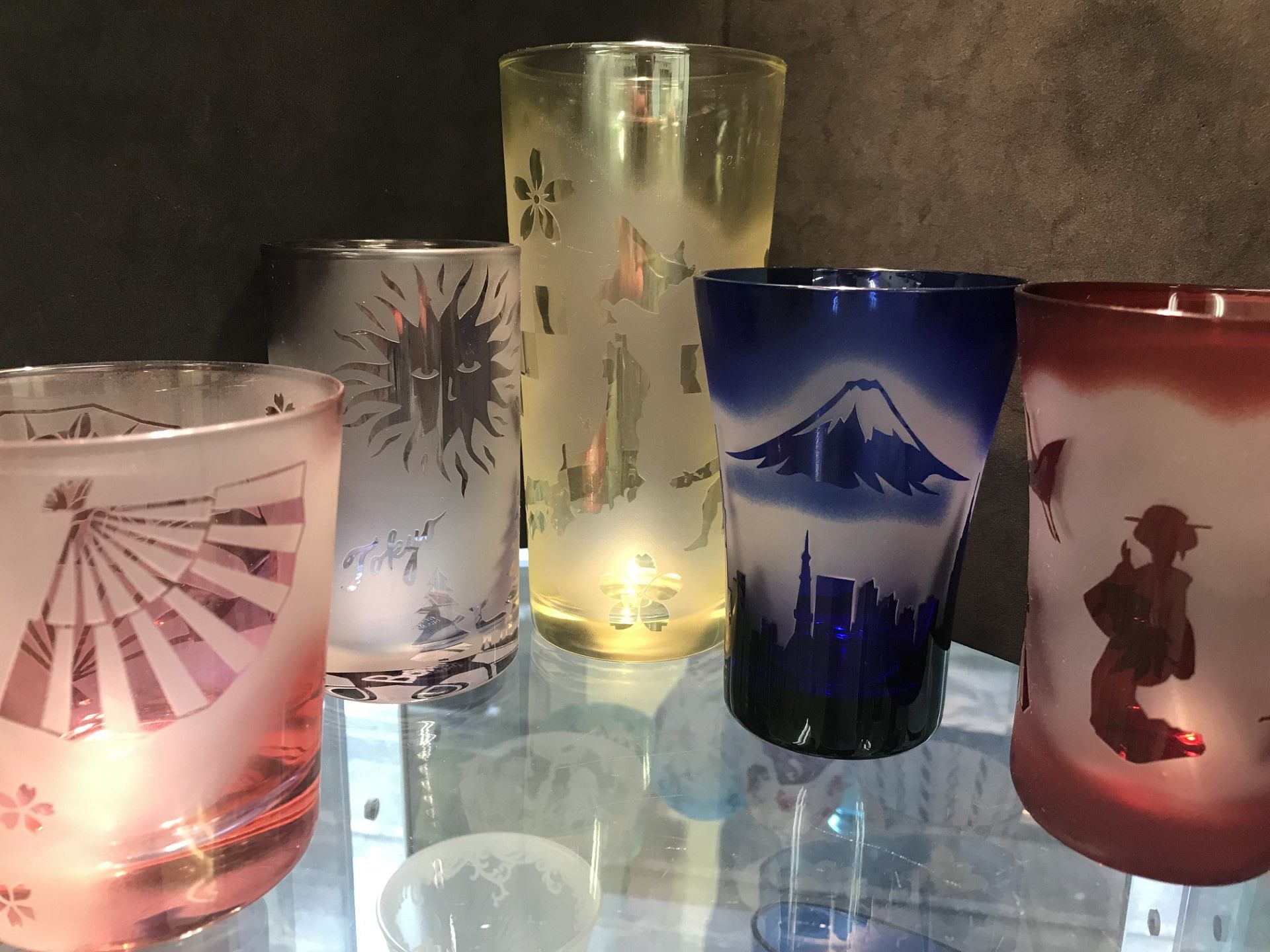Design and Take Home Your Glass Art with Japanese Motifs in Tokyo!