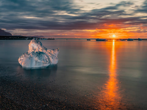 Private Jokulsarlon and Diamond Beach Tour with Your Choice of Stops, photo 5
