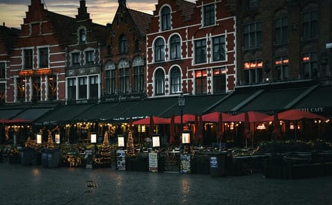 Private 12-Hour Bruges Day Trip from Amsterdam