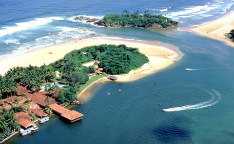 Full Day Beach and Culture Tour in Bentota and Beruwala
