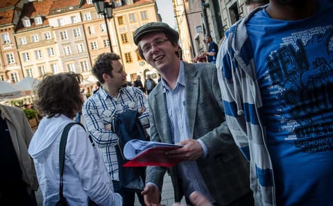 Private Retro Minibus Tour of Historic Warsaw Sites