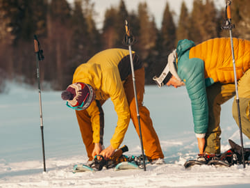 Snowshoe Hiking Tour in Oslo's Winter Landscape