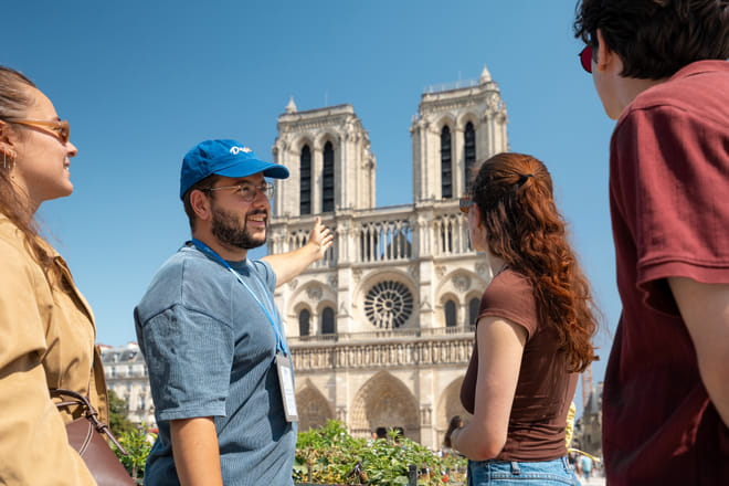 Notre Dame Paris Cathedral Guided Tour (Exterior Only)