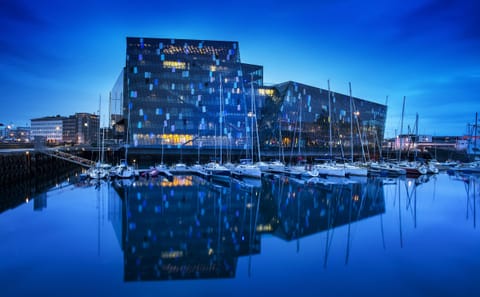 5-Day Northern Lights and Glacier Lagoon Tour in Iceland