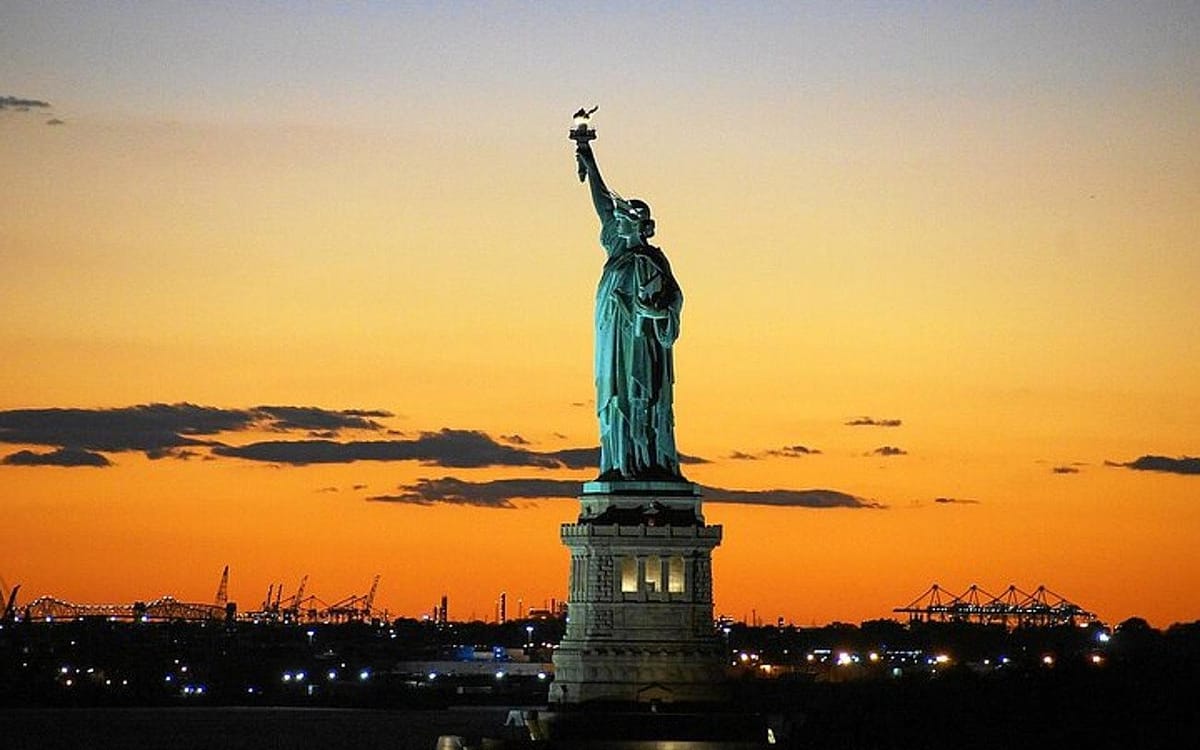 Sunset Skyline Cruise around Statue of Liberty