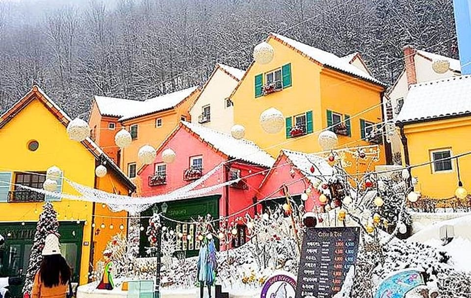 3day Korea winter private tour to Nami, Ski Resort and Ice Fishing Festival