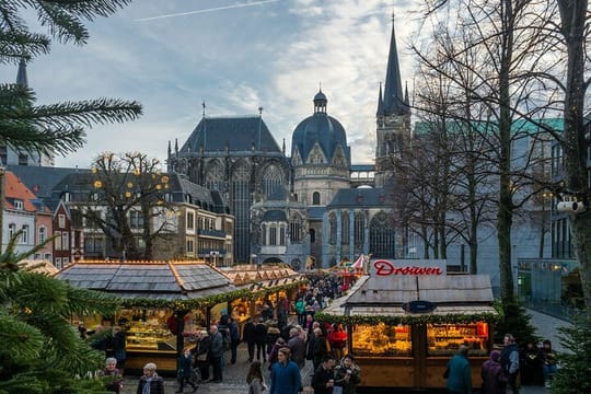 Aachen Private Walking Tour of the Old Town with Local Guide