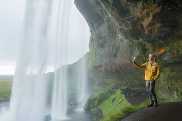 Private 2-Day Golden Circle and South Coast Tour from Reykjavik