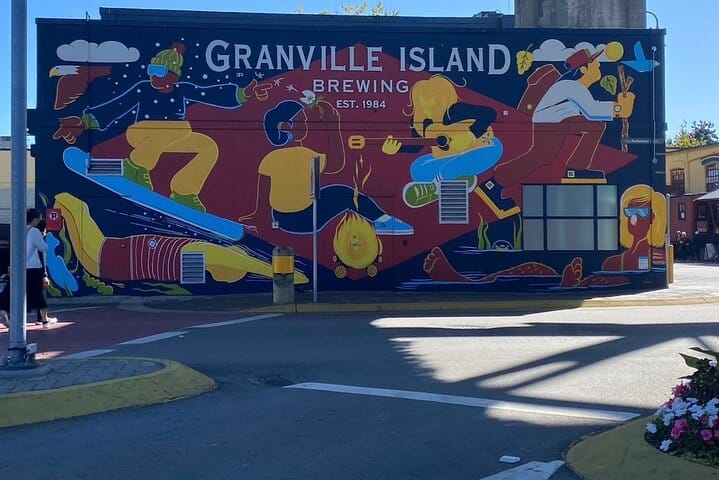 6 Hours Private tour of city of Vancouver & North Vancouver