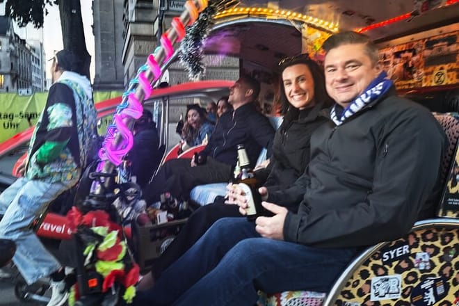 Rickshaw Tours Berlin - Groups of up to 16 people with several rickshaws 6